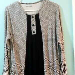 Tromel 1x Black And White Long Sleeved Top With Black Inset